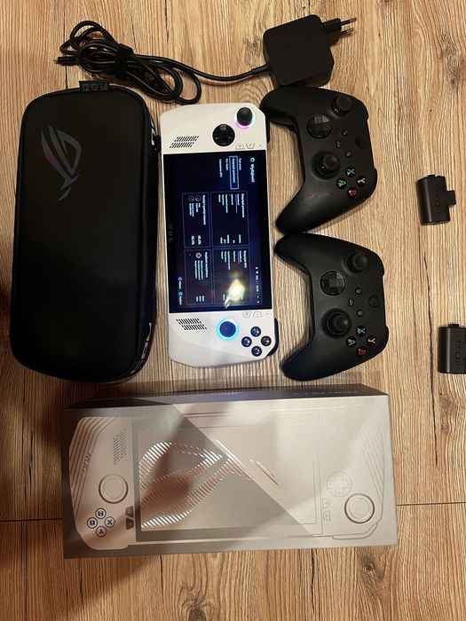 Asus RogAlly Z1 Extreme + oryginalny pokrowiec + 2x kontroler Xbox