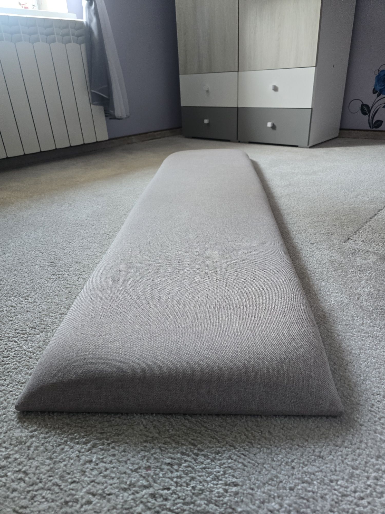 Siedzisko na Ikea Kallax - ciemny odcień różu