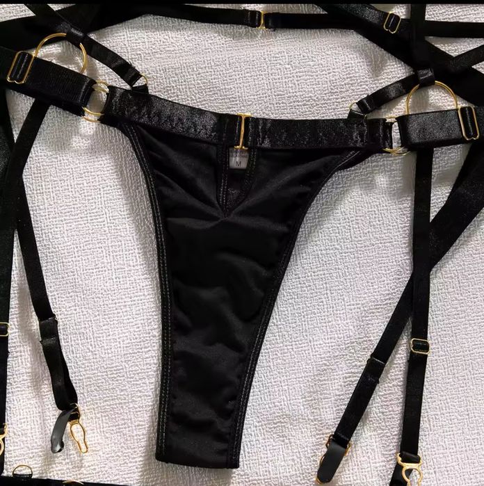 Комплект нижнего белья