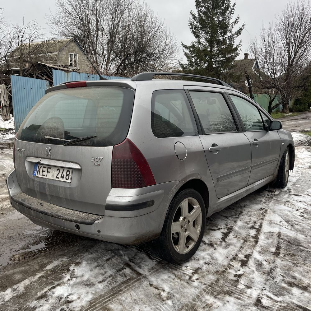 Peugeot 307 2.0 TDI на полном ходу!