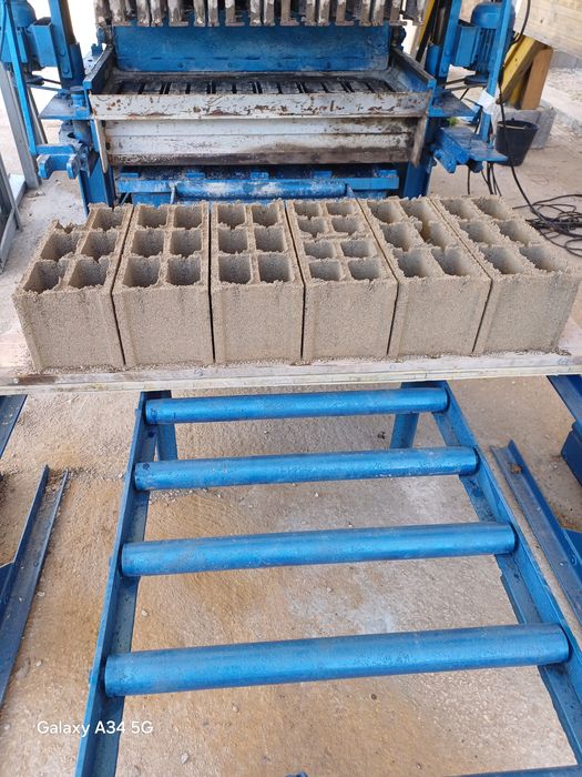 Blocos de cimento fabricamos por encomenda