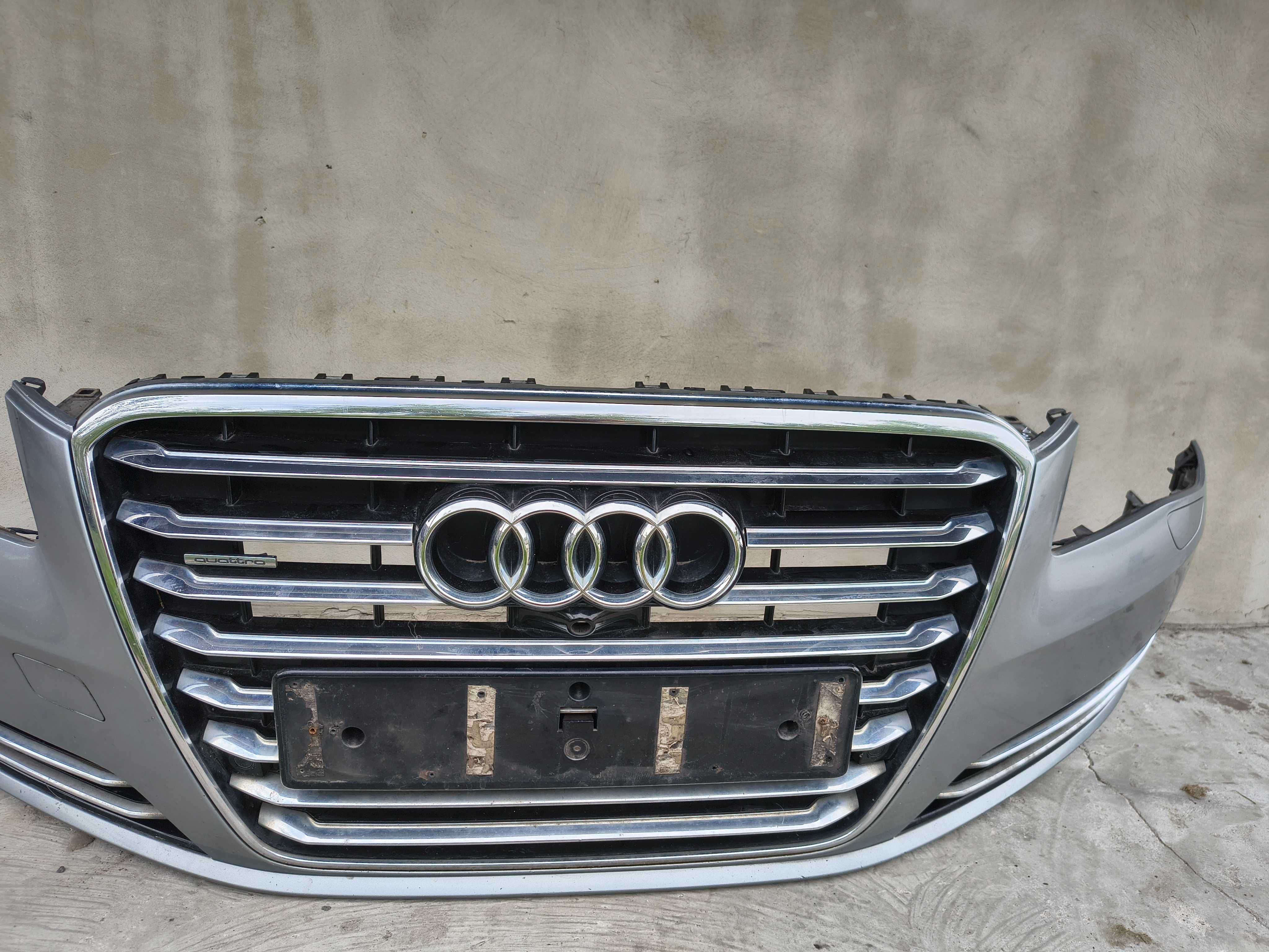 Zderzak przód  przedni  Audi A8 D4 LY7G