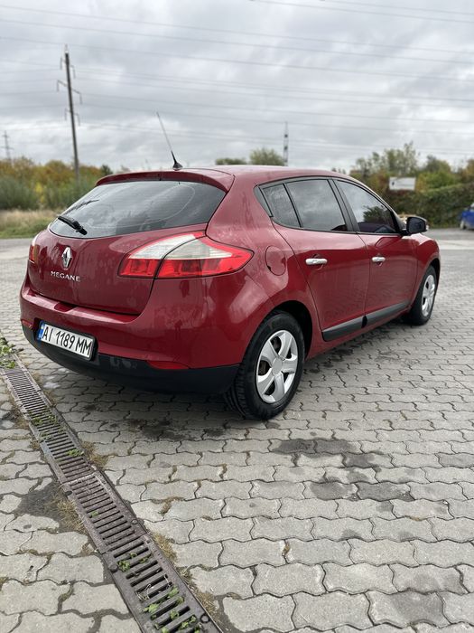 Авто машина Renault megane 1.5 дизель мехінка