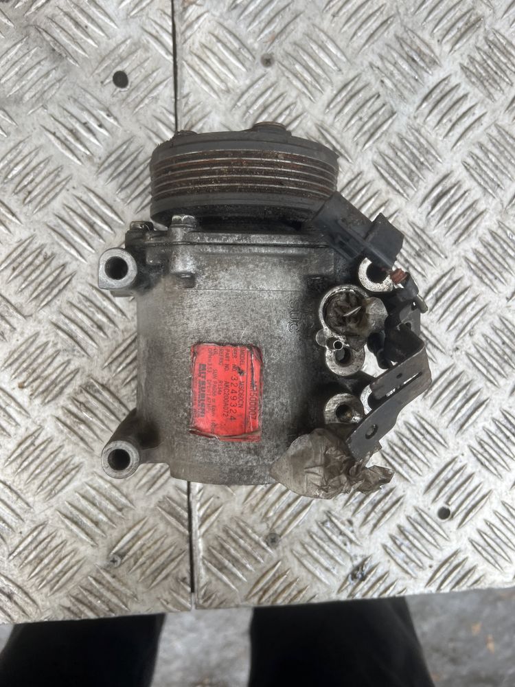 MR500007 Mitsubishi компрессор кондиционера