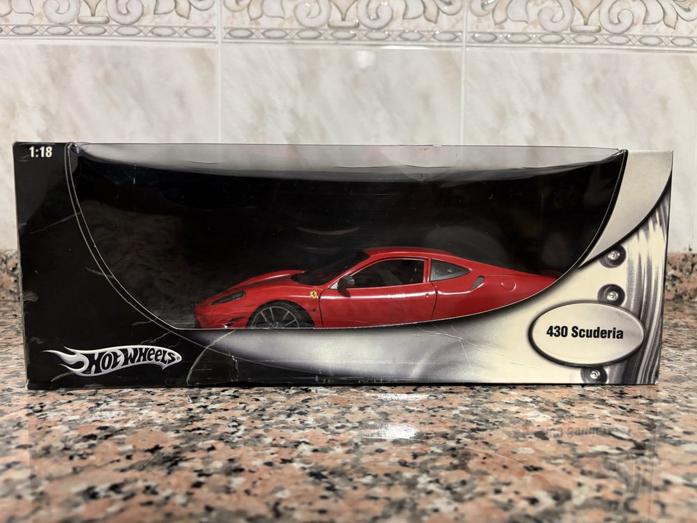 Ferrari 430 Scuderia 1:18 Hot Wheels