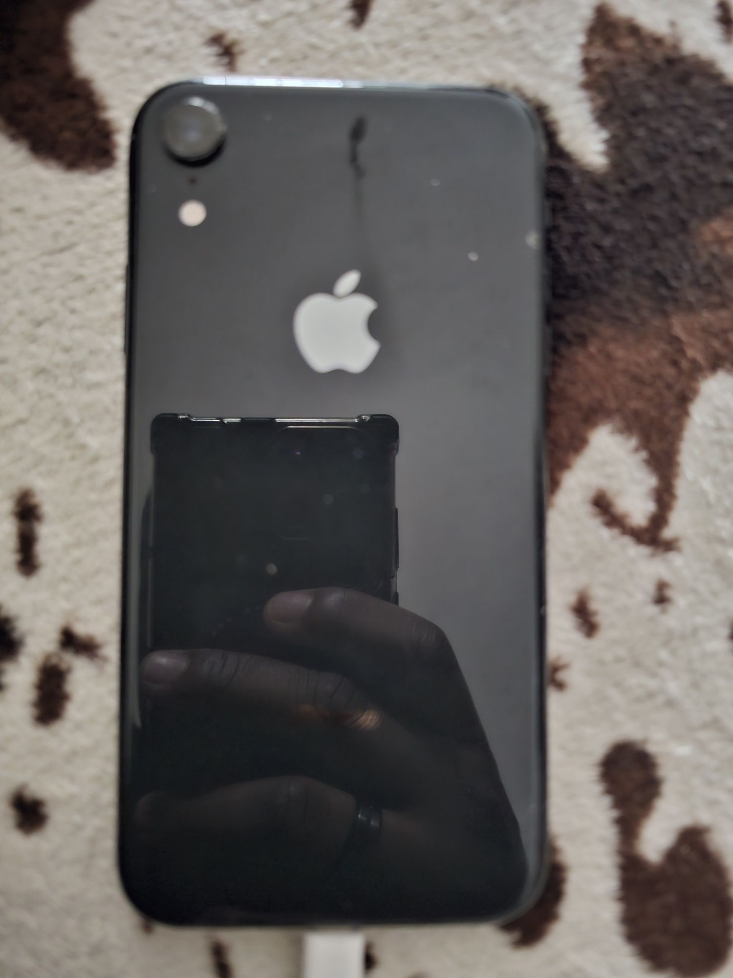 IPhone xr 64gb..