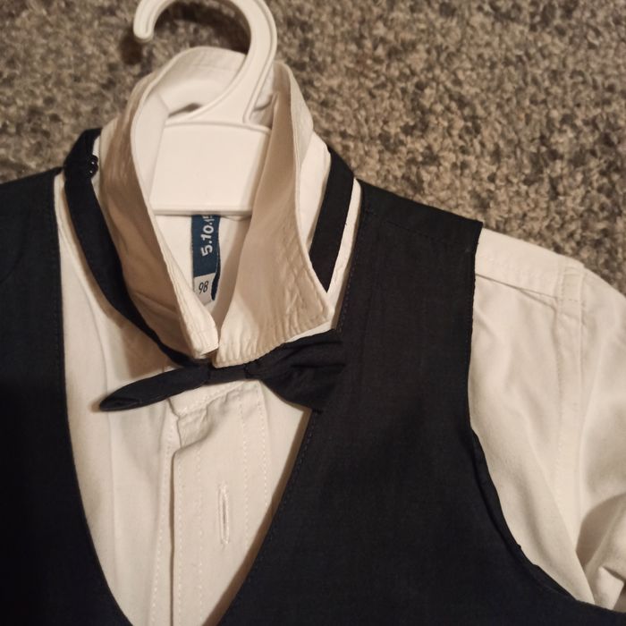 Garniturek dla chłopca 98 cm