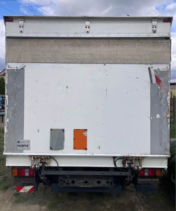 Kontener z Mercedes Vario na garaż lub działkę