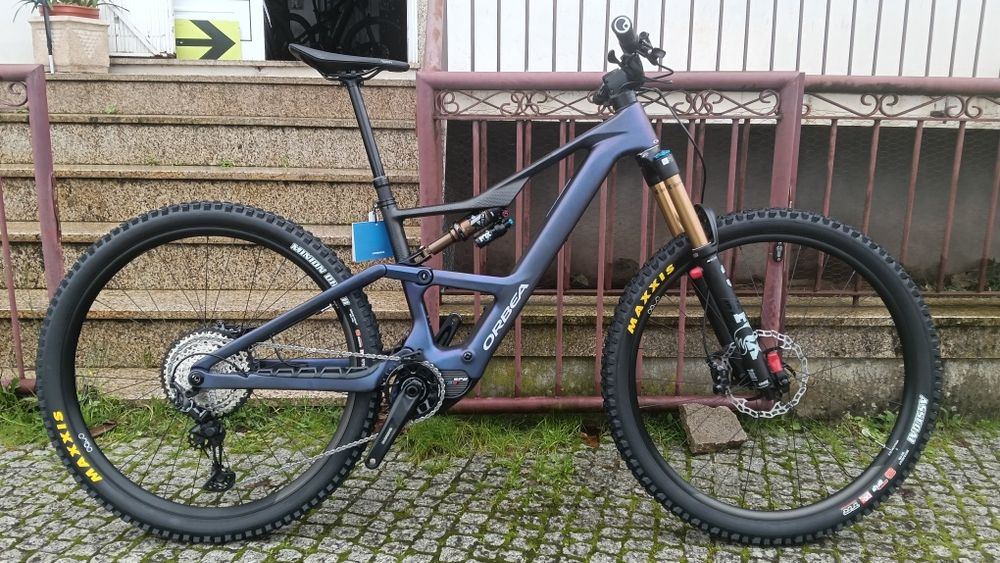 Bicicleta E-bike Orbea Rise M10