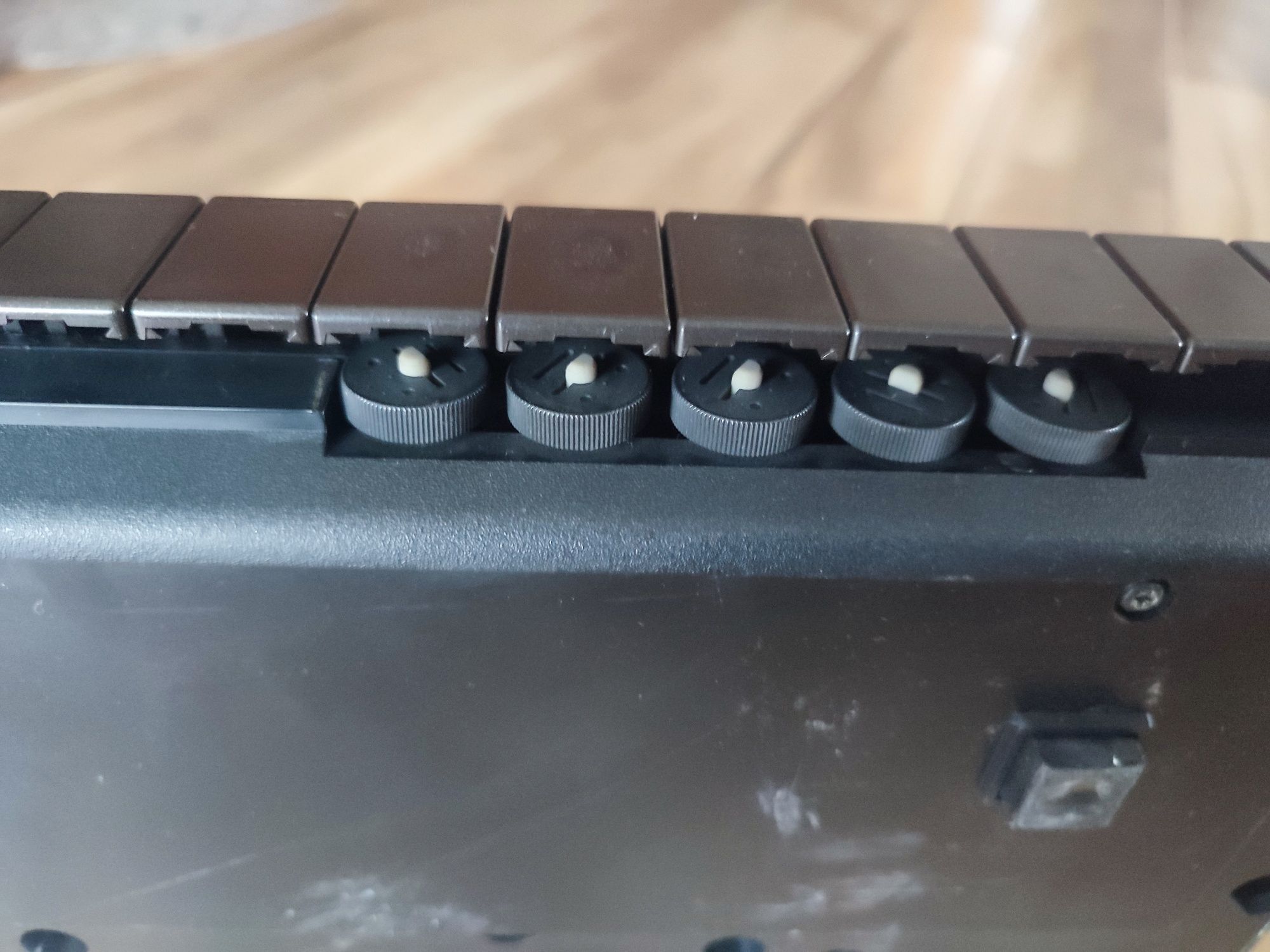 WIOSENNE PORZĄDKI Tuner+ przedwzmacniacz Philips 22 rh743