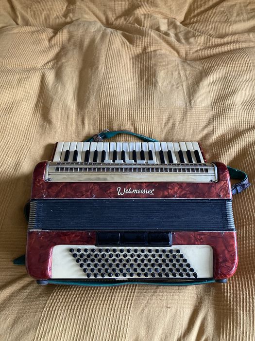 Akordeon Weltmeister 96 basów