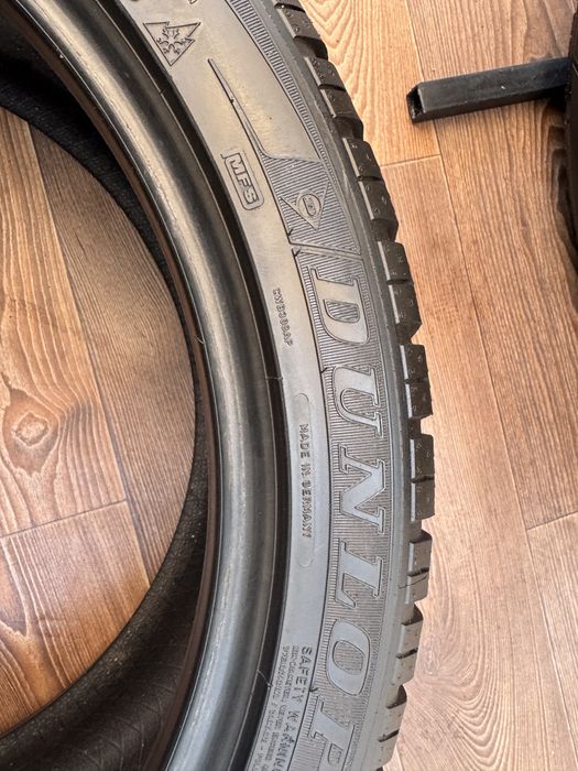 Шини Dunlop 265/40/R20
