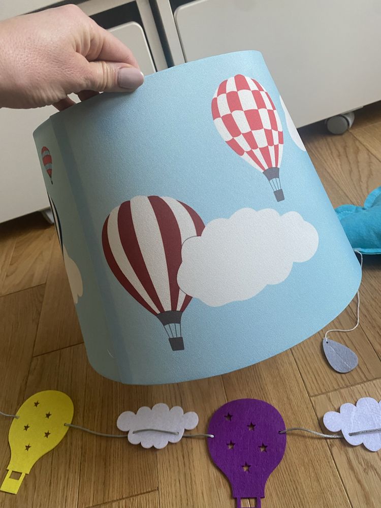 Klosz lampa abazur zyrandol ikea tippakull chmurki balony + girlanda