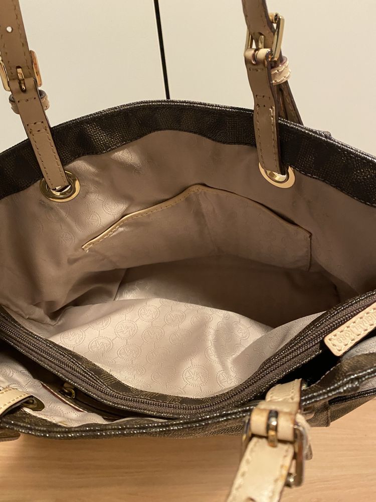 Mala Michael Kors, pouco usada
