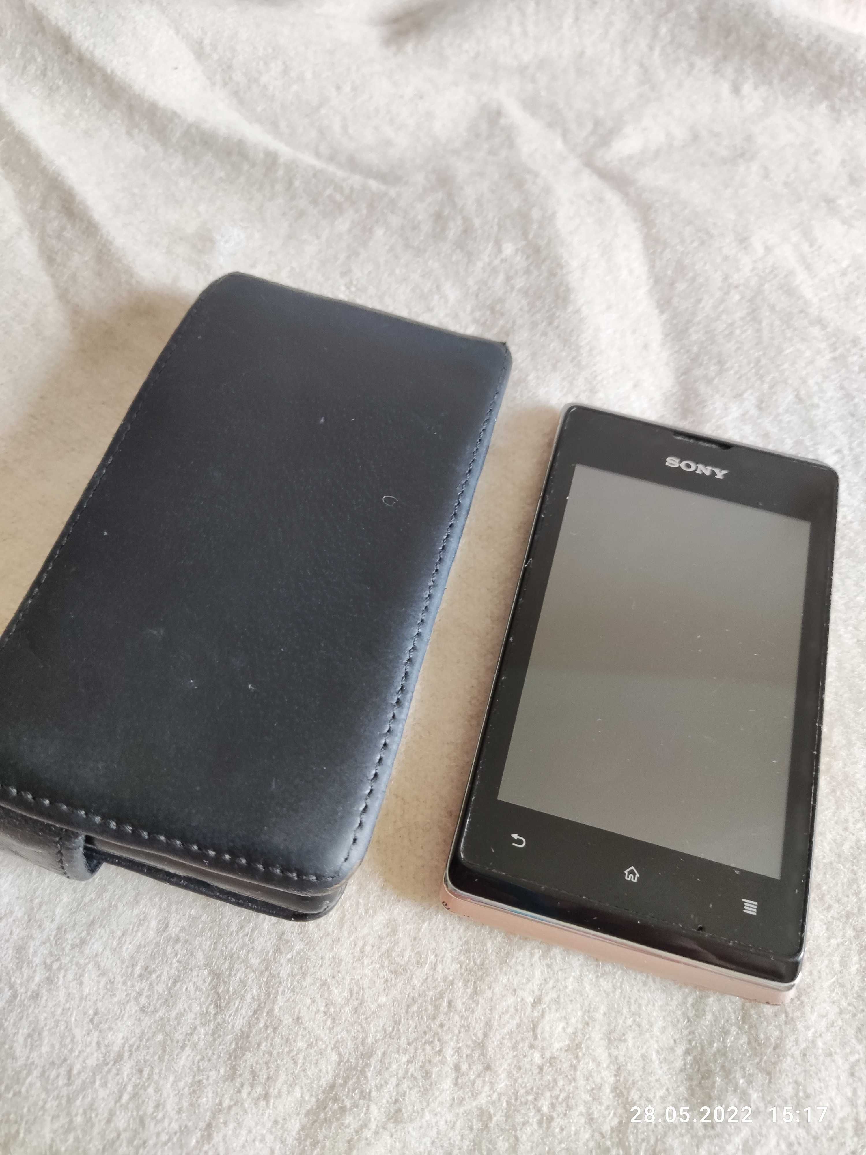 Смартфон Sony C1605 Xperia E Dual sim