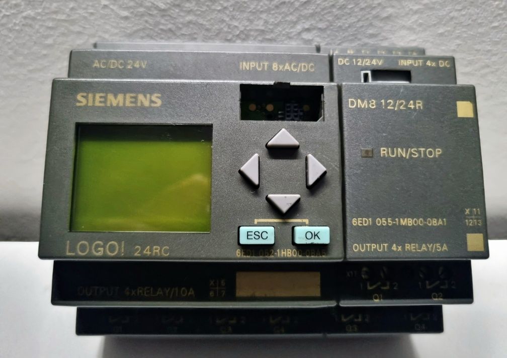 Autómato programável Siemens Logo