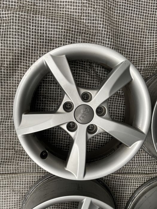 Audi felgi aluminiowe 16 cali 5x112 et48 wysyłka 8V0 oryginał komplet