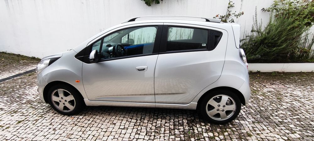 Chevrolet Spark com 24500km 1 dono