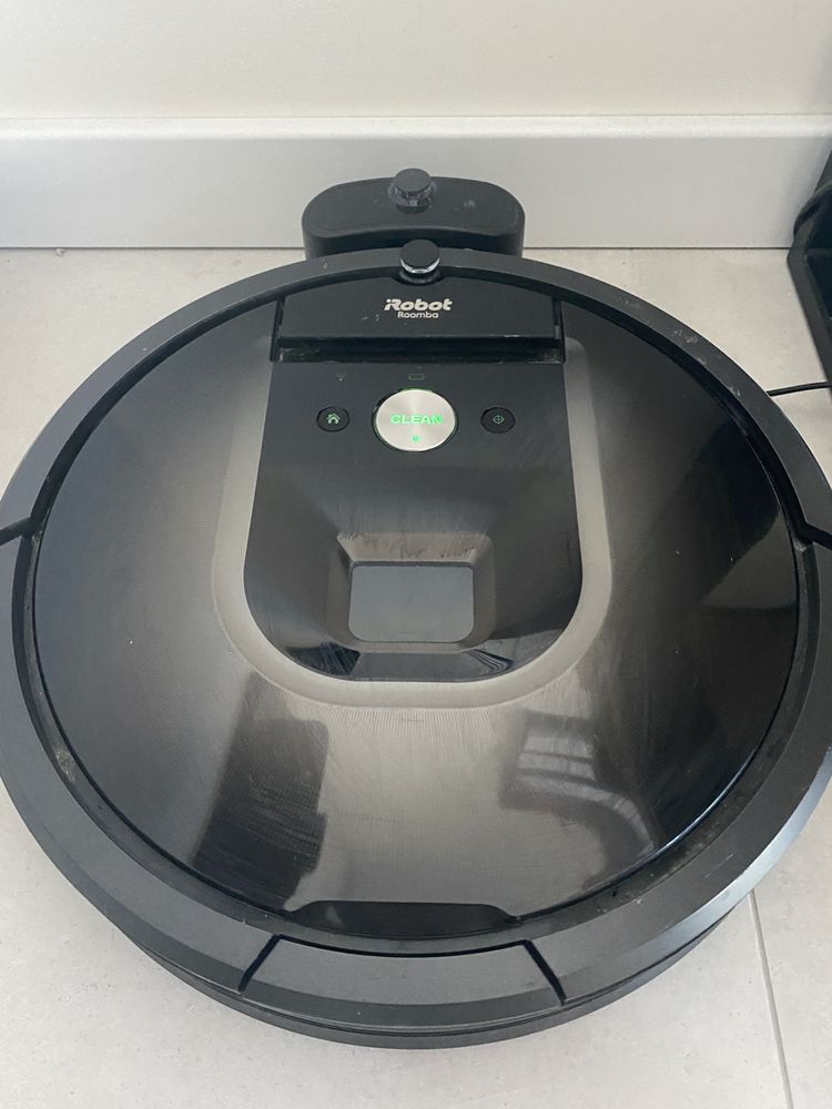 iRobot  Rumba 980