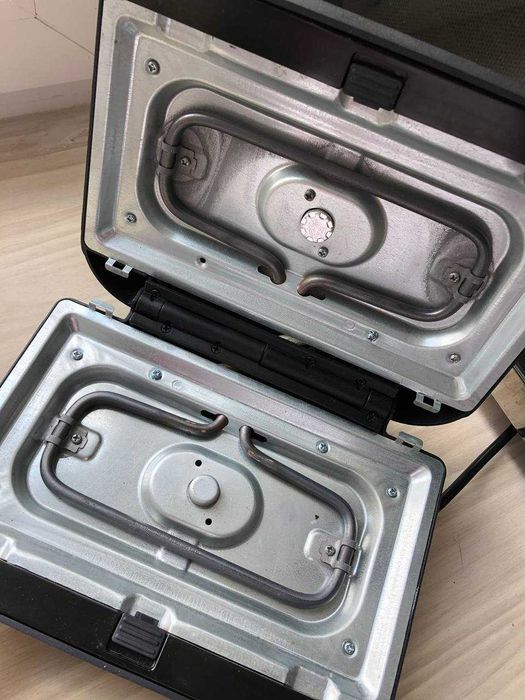 Бутербродниця (вафельниця, гриль) Cecotec Rock"nToast 1000 3in1