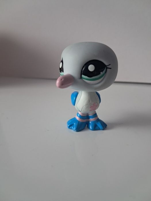 Littlest pet shop lps