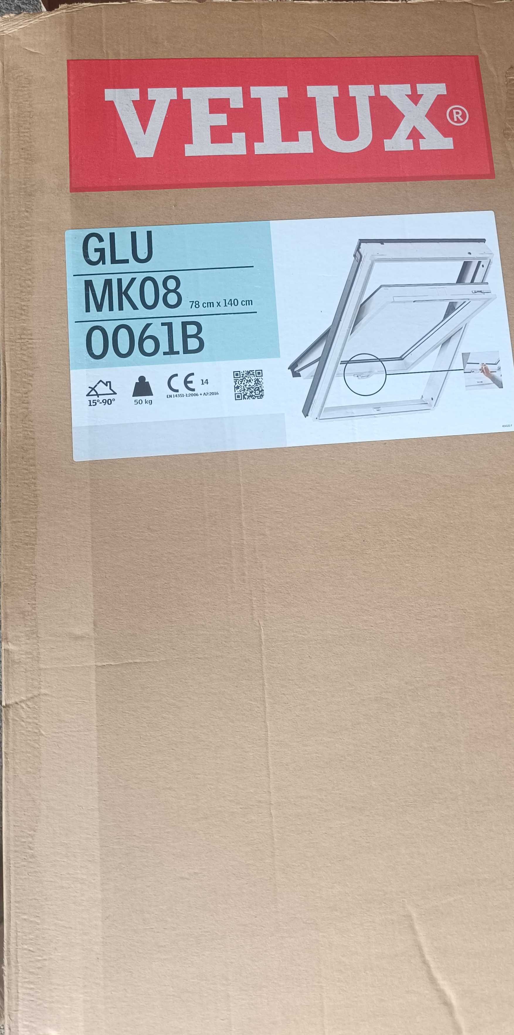 Okna dachowe VELUX GLU 0061B  pakietem 3-szybowym z kołnierzem 78x140