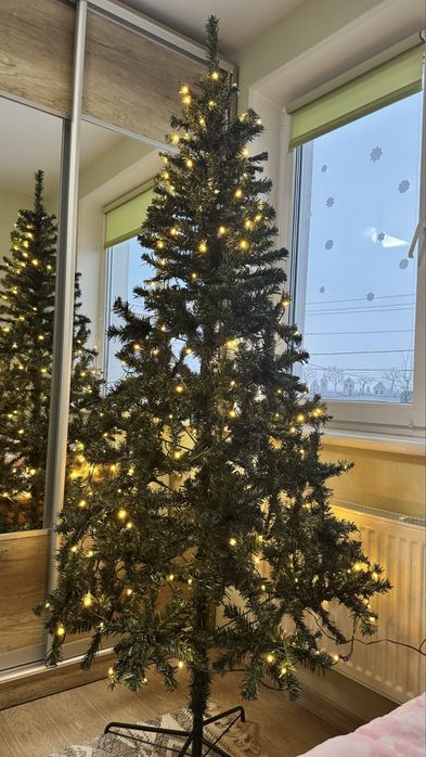 Ялинка штучна 210 Livarno з лед підсвіткою. Лед . Новорічна ялинка