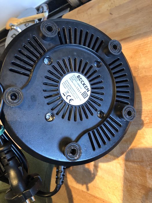 Liquidificadora Becken (sem copo)