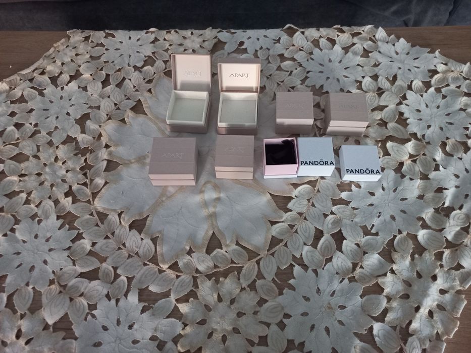 Pudełka na biżuterię