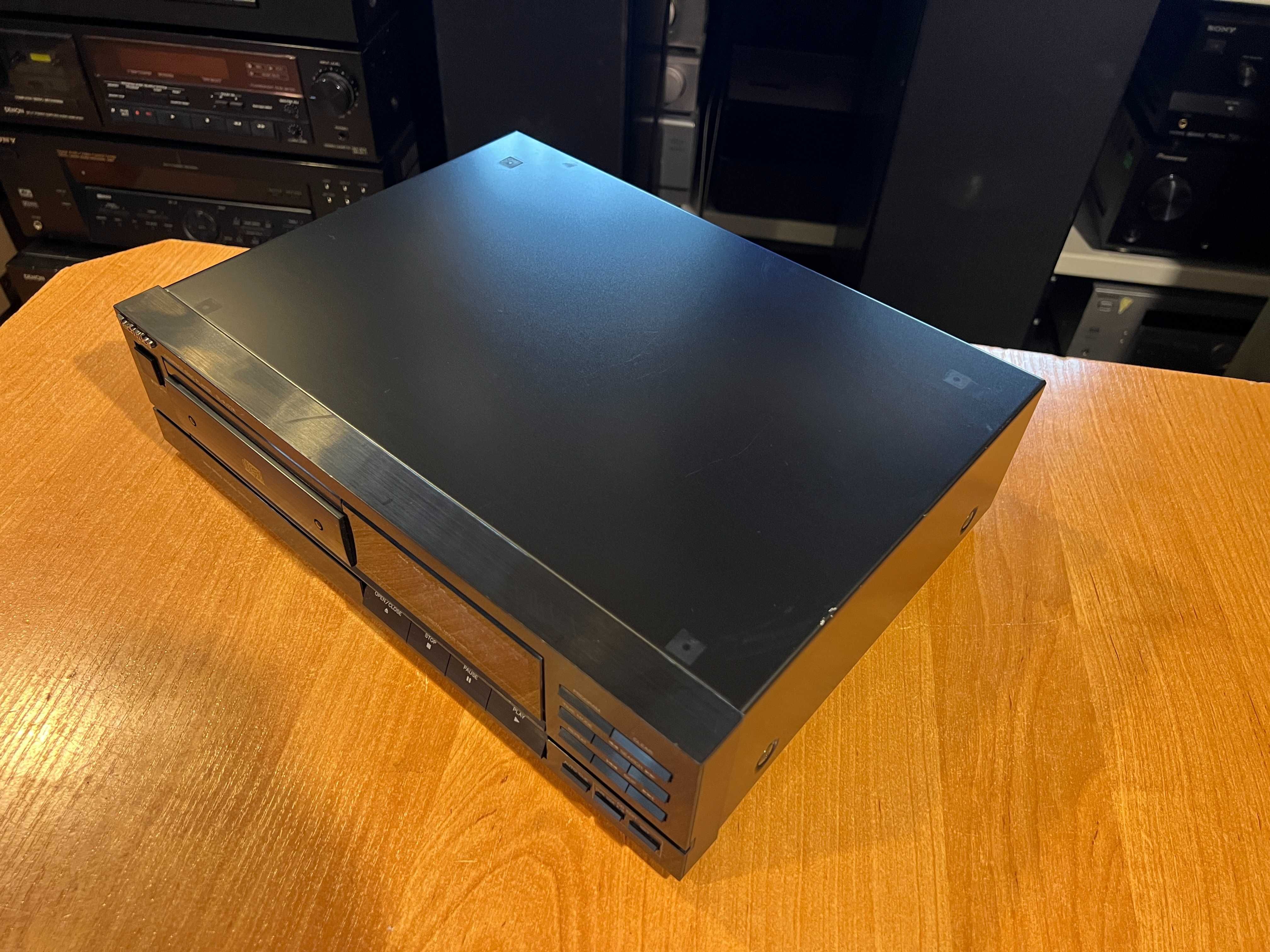 Odtwarzacz płyt CD Technics SL-PJ27A Audio Room