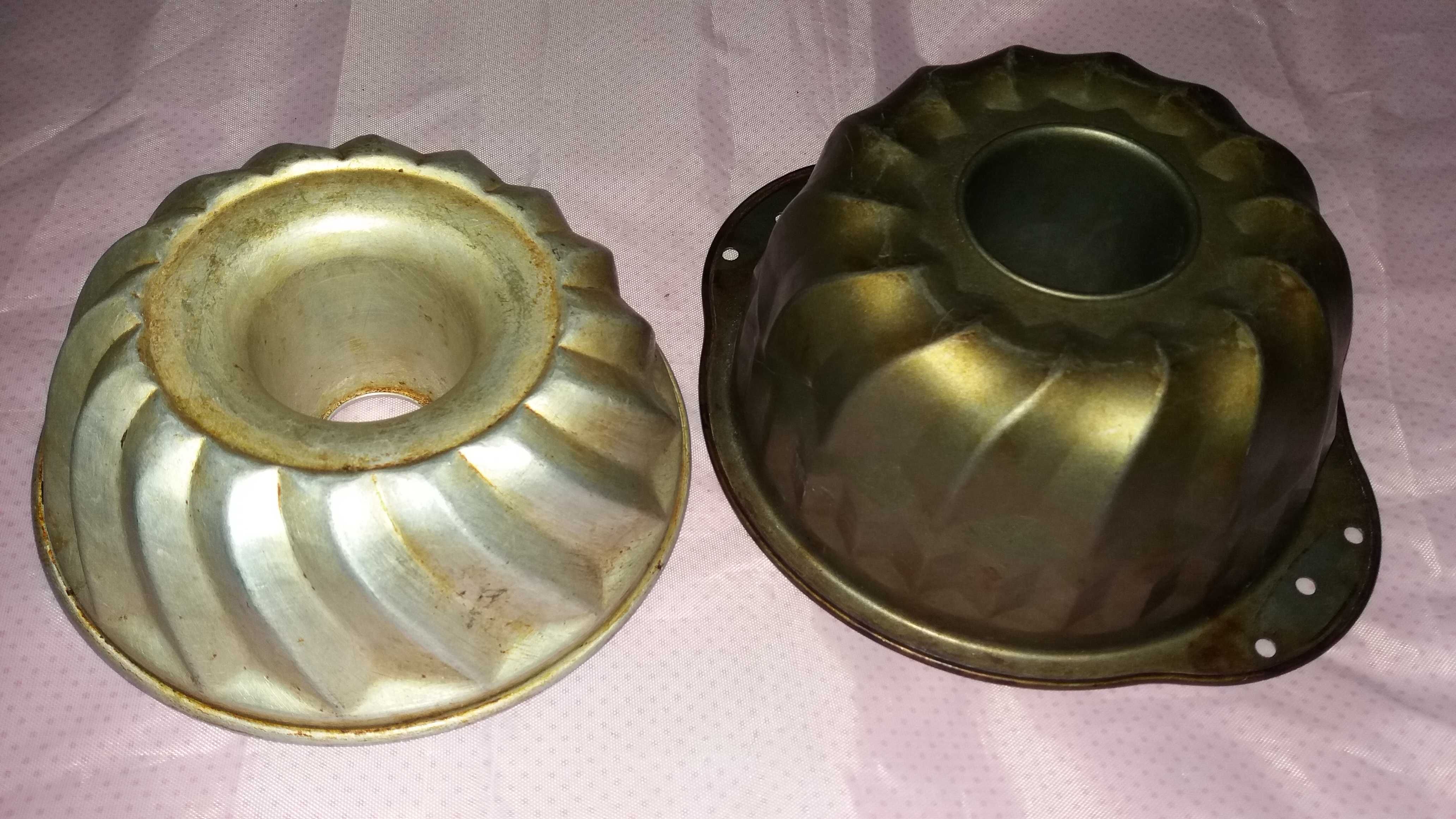 Продам алюминиевый тазик (миску), формы для кексов и печения.