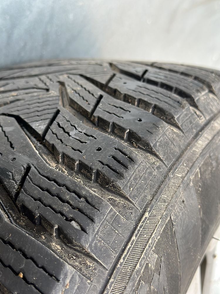 Колеса комплект зима 225/65/R17 Nissan