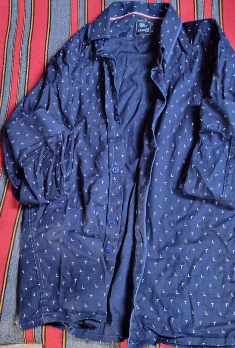 Koszula chłopięca.