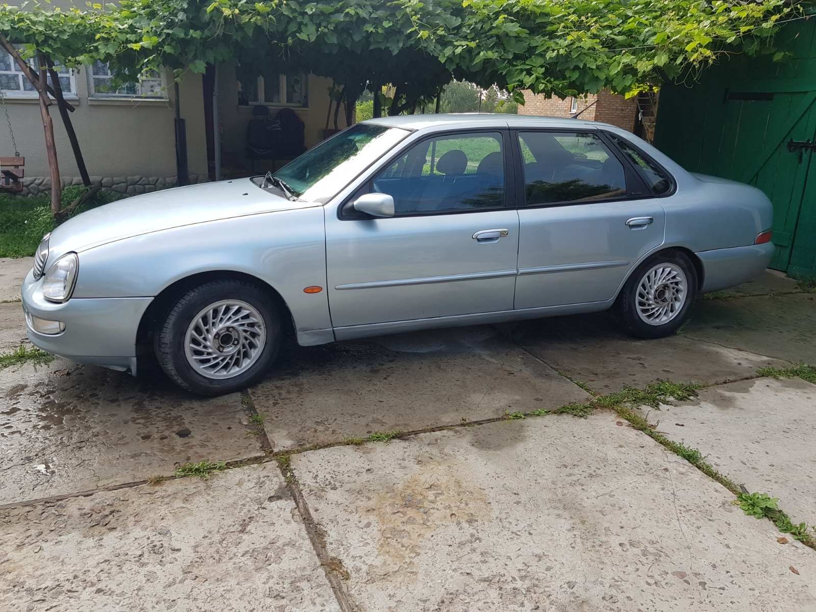 Ford Scorpio 2 лупатый 1995год