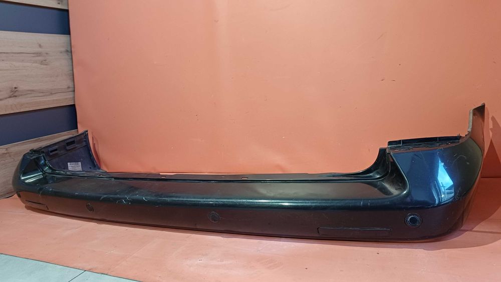 Бампер задній т5 Volkswagen Multivan 2003-2009 парктронік