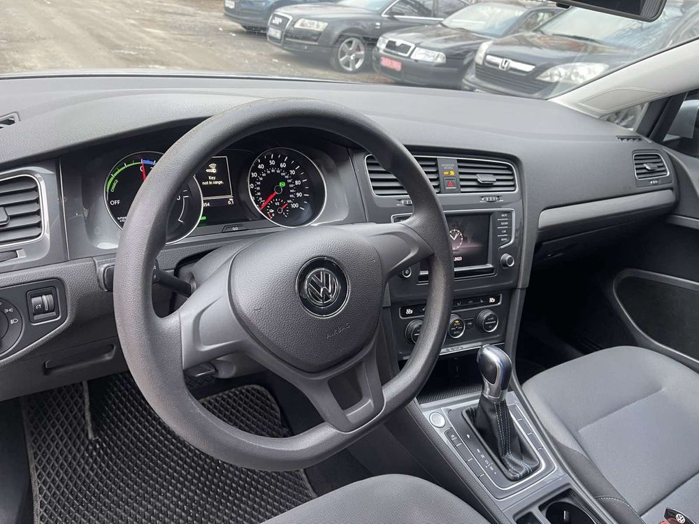 Volkswagen e Golf