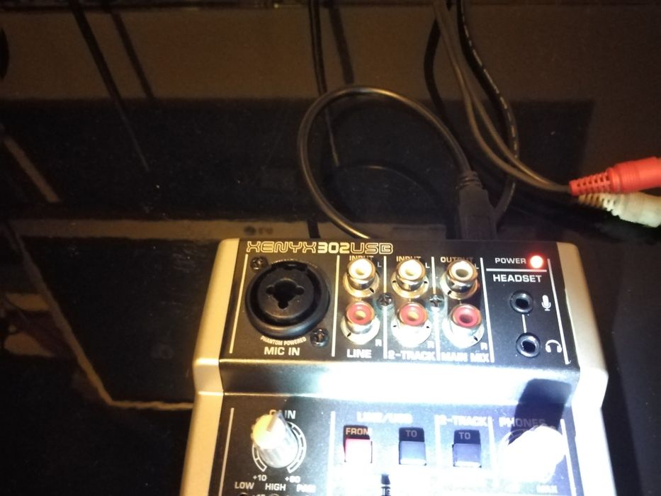 Mesa de mistura behringer Mod Xenix 302 USB