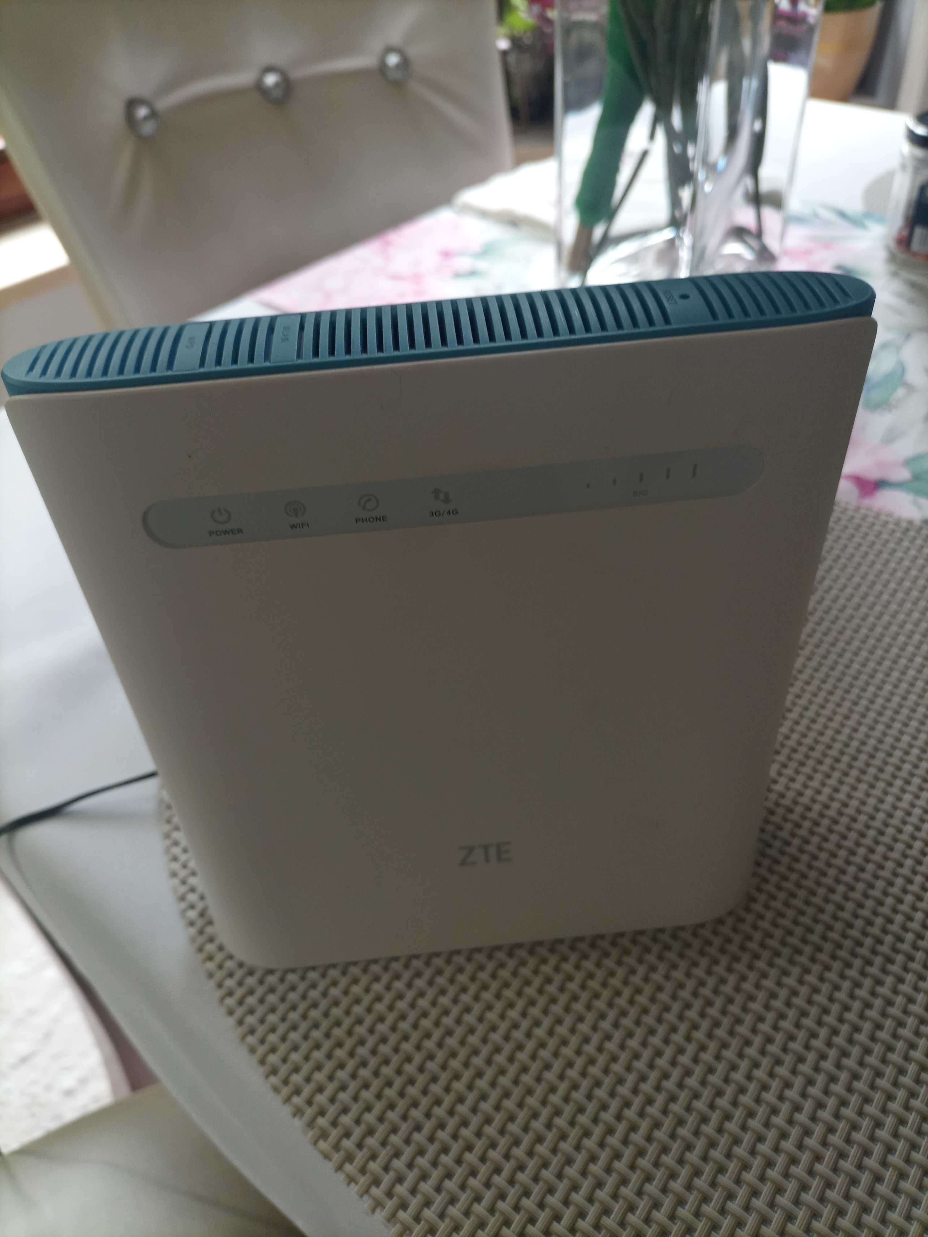 Router  ZTE MF286D