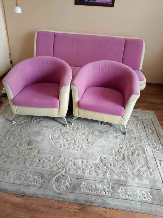 Oddam za darmo kanapa  i 2 folele