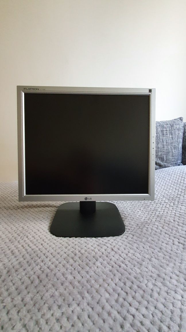 Monitor LG 17 cali