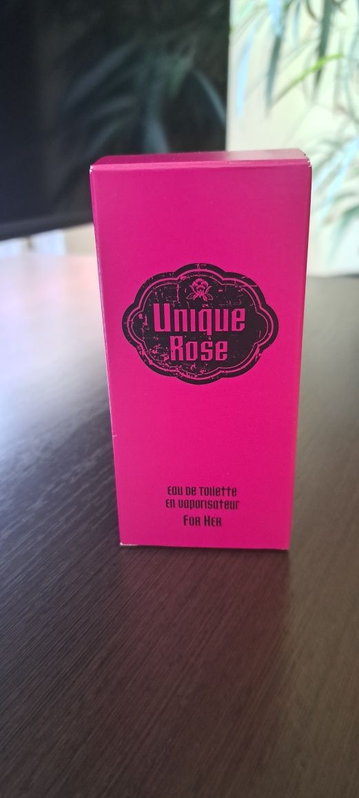 EDT Unique Rose AVON 50 ml