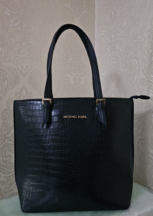 Женская сумка синего цвета