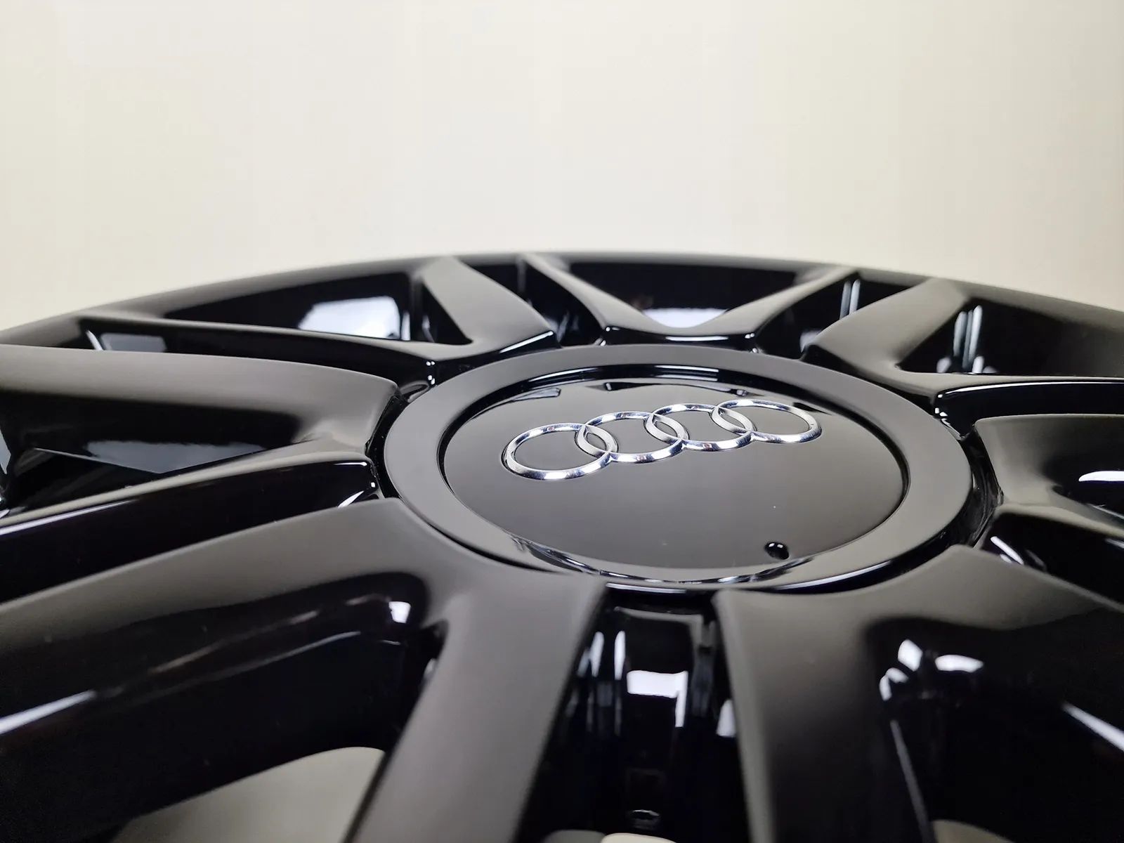 Oryginalne Felgi Audi 18” A3 A4 A6 A8 Q2 Q3 TT