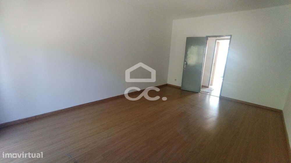 Apartamento tipo T-2.