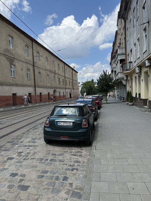 Оренда приміщення 47м2, вул. Б. Хмельницького(початок)