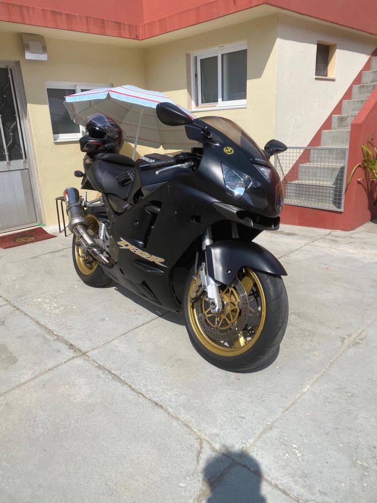 Kawasaki Ninja ZX12r com 24000 km