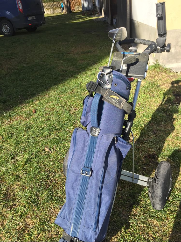 Dwie torby do golfa wozek kijki pileczki