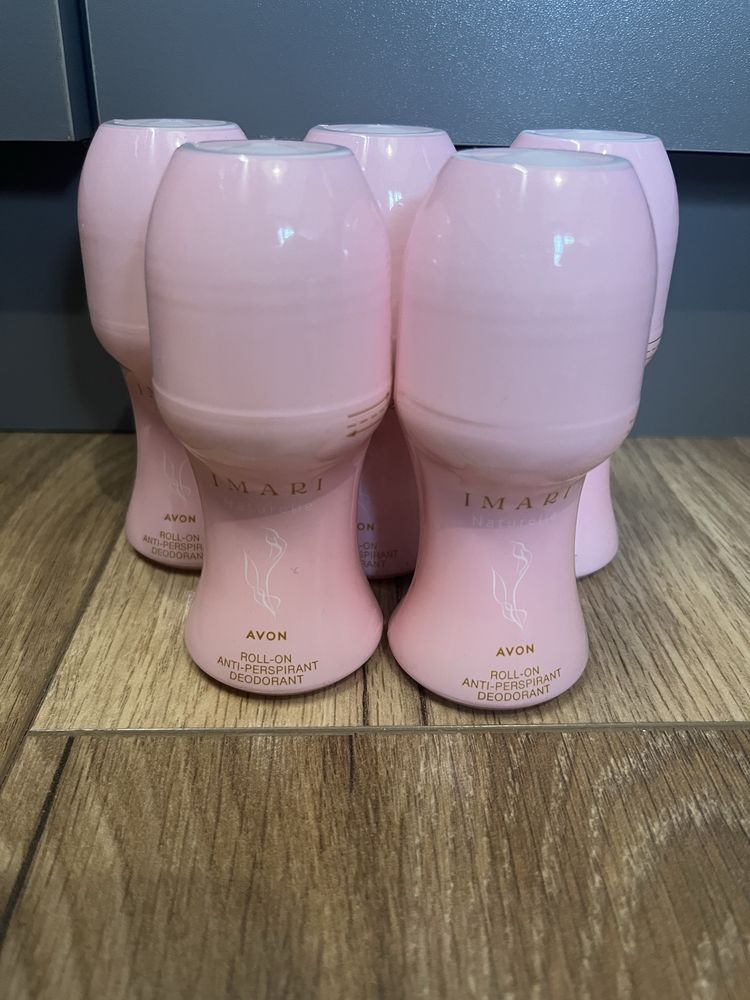 Avon Dezodorant w kulce little black , pur blanca , perceive