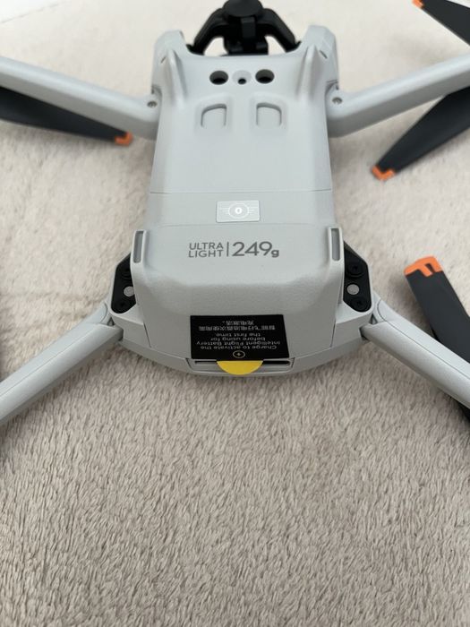 Dron | DJI mini 3