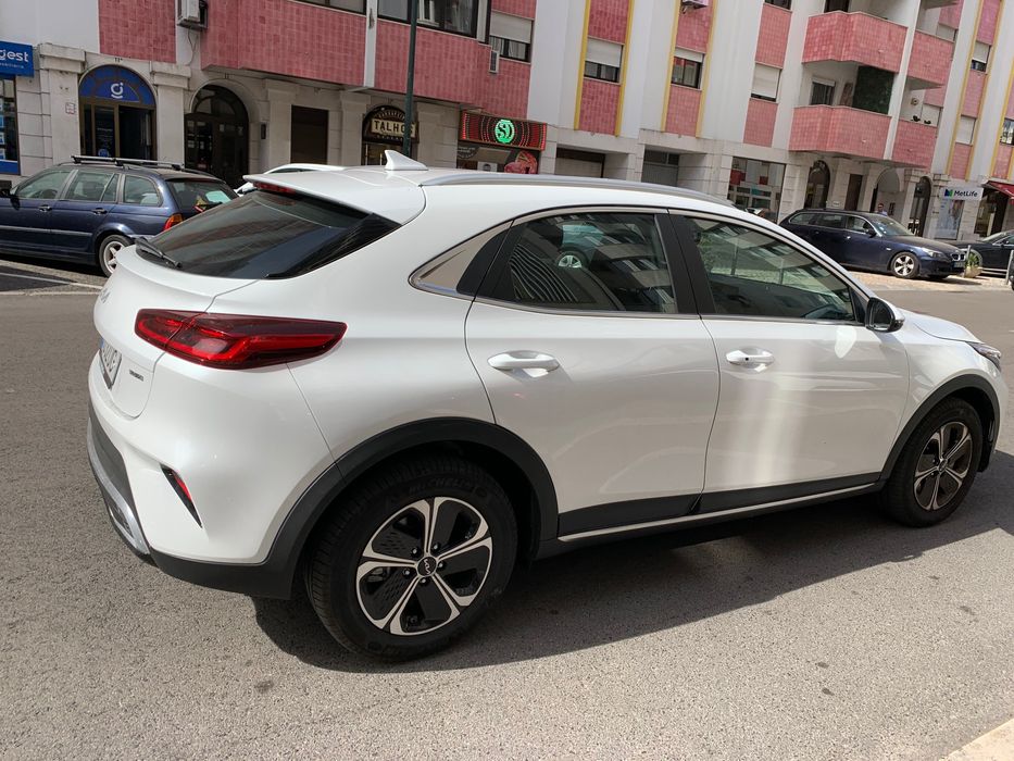Kia xceed plug in, 2023, 8800km
